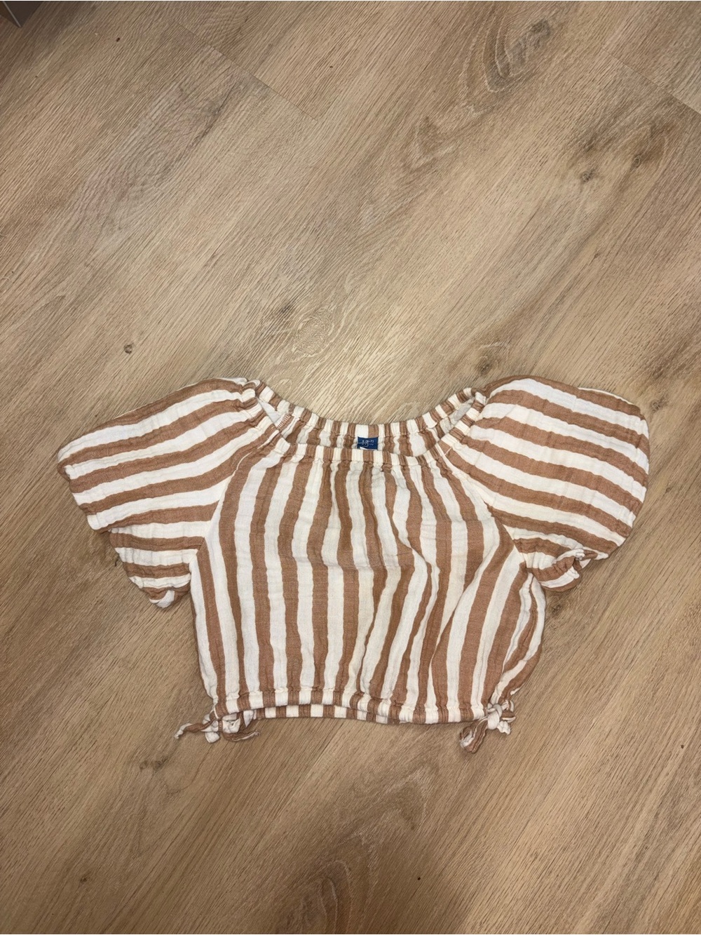 Old Navy Girls' White and Tan Striped Cropped Top